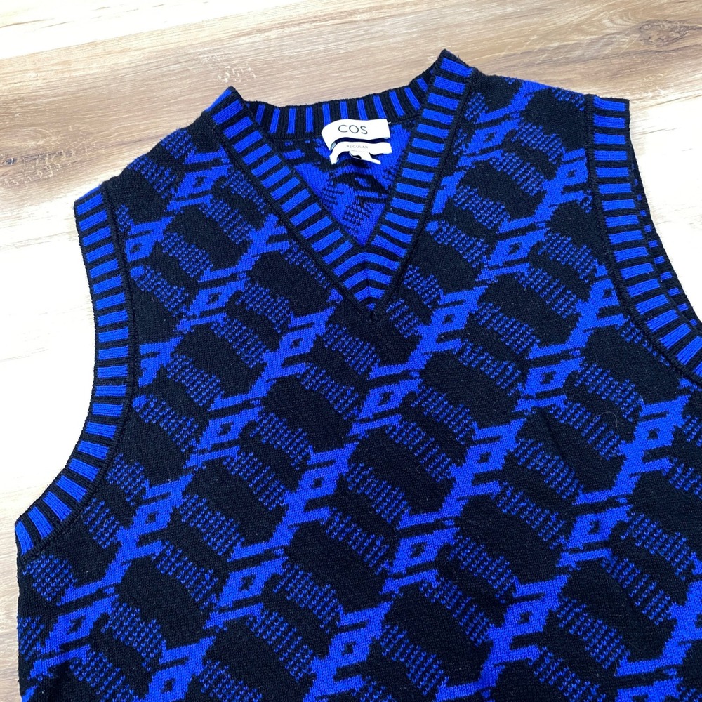 COS Sweater Vest Mens M Geometric Jacquard Cotton Wool Regular Blue Black Modern